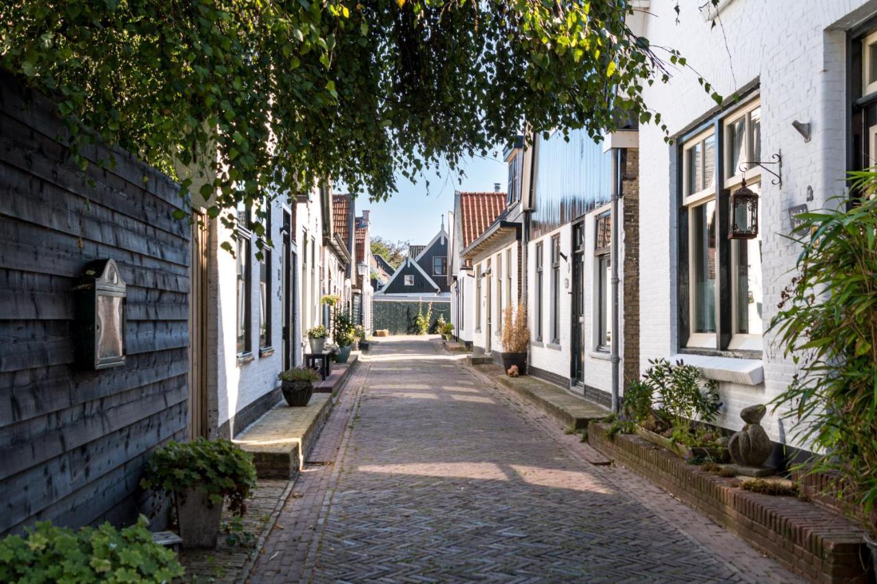 Jagershuistexel Bed and Breakfast Oosterend  Buitenkant foto