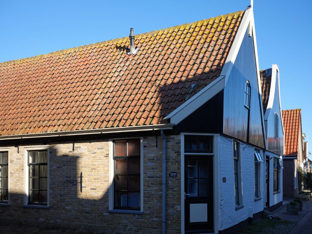 Jagershuistexel Bed and Breakfast Oosterend  Buitenkant foto